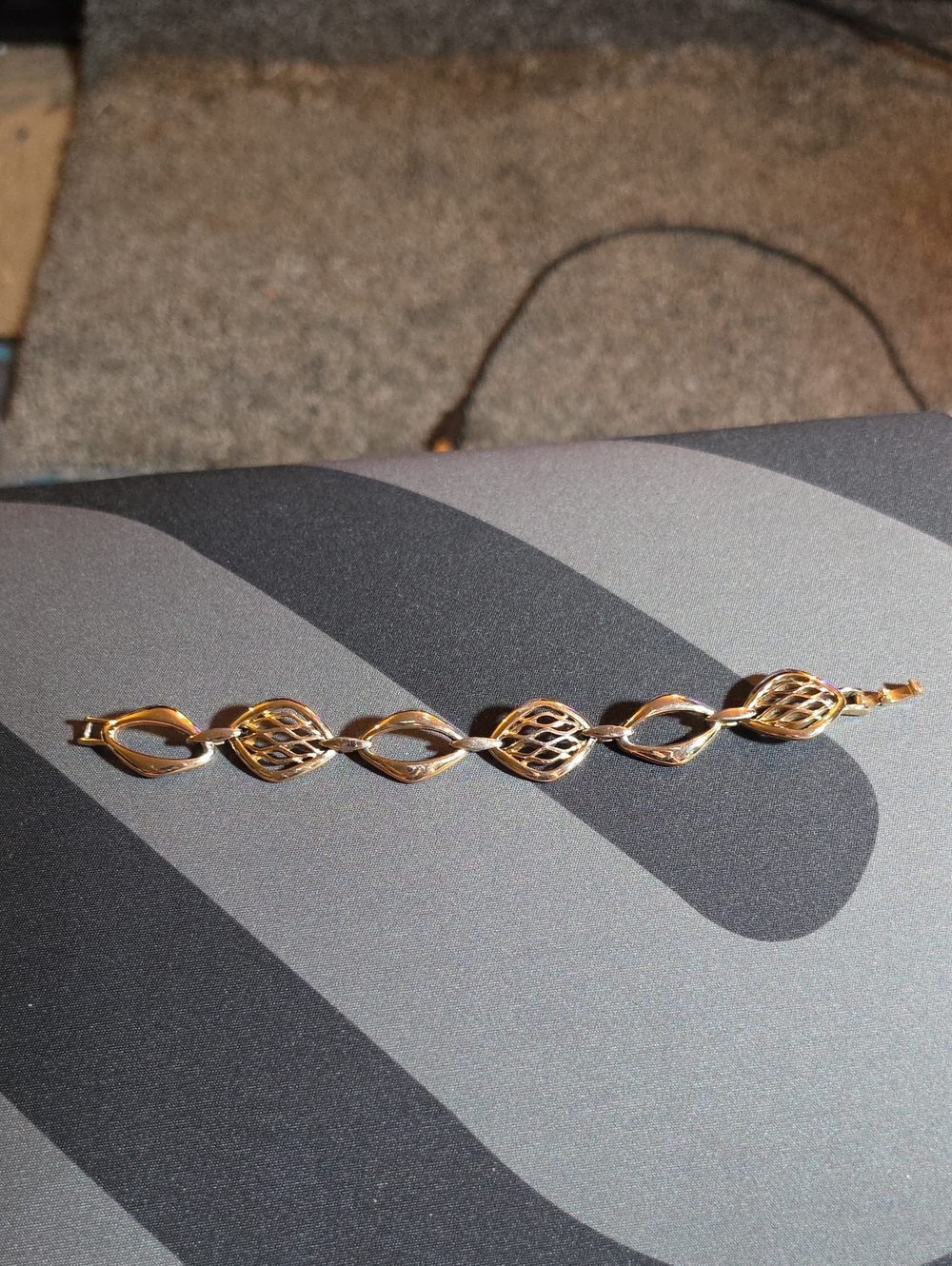 Elegant Gold-Tone Linked Bracelet - Women's Jewelry